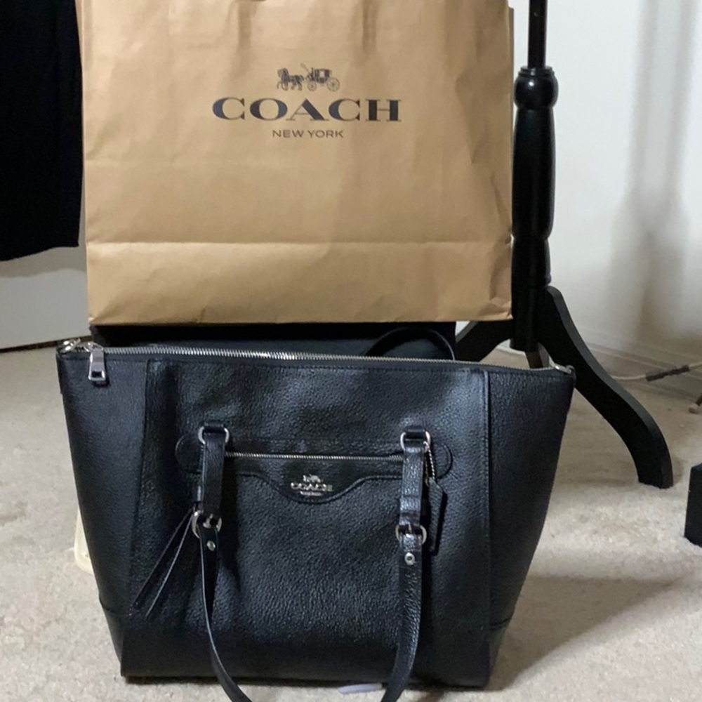 • Coach Large Tote – 100% Authentic, Purchased In‑Store NWT